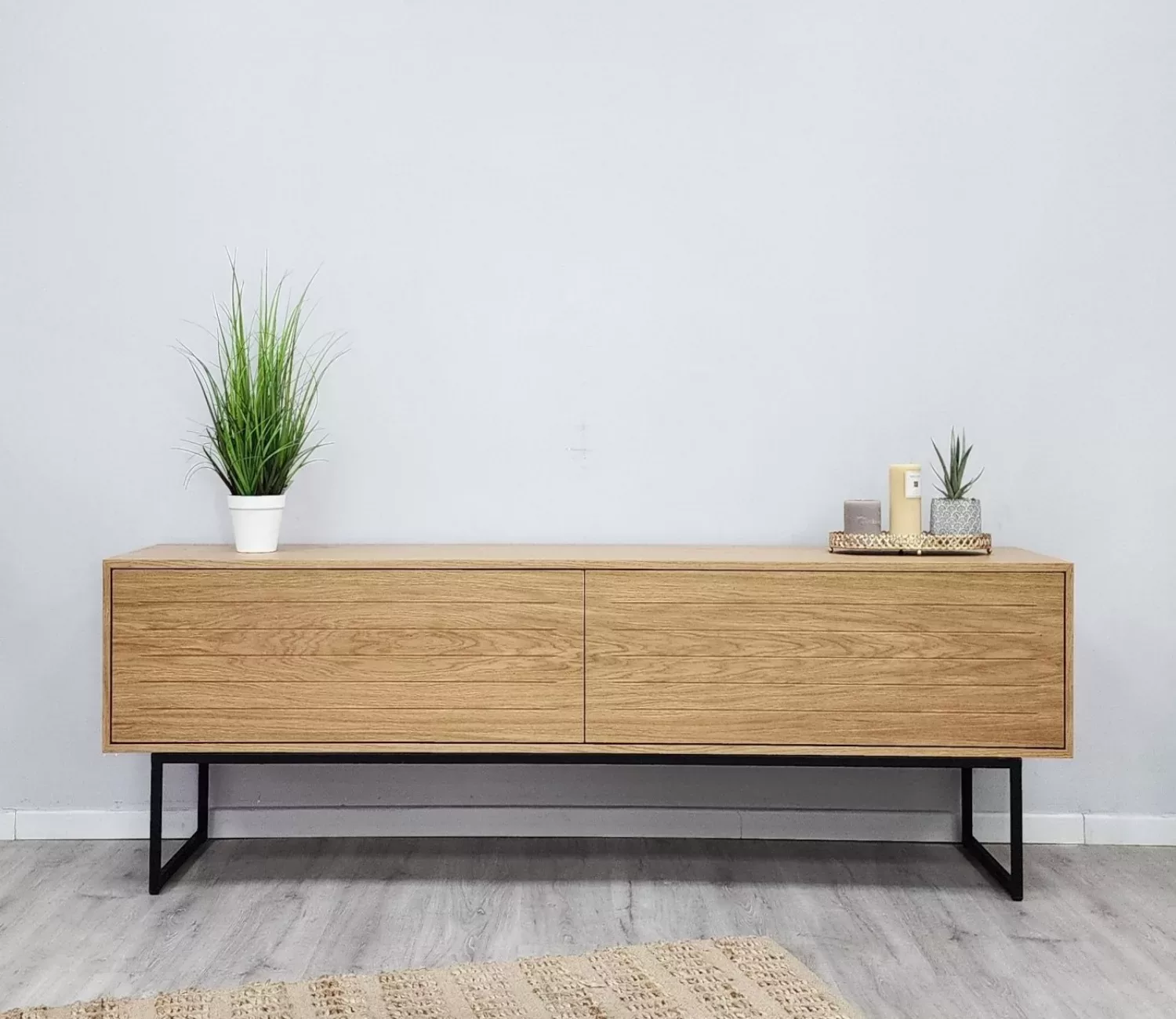 Wood | מזנון קלפות בגוון אלון
